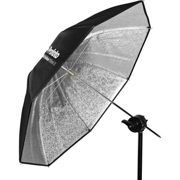 Louer un parapluie Shallow Silver/White pour des shooting photos dans les Alpes-Maritimes