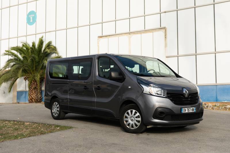Louer un Renault trafic pour tournages pour le cinéma 