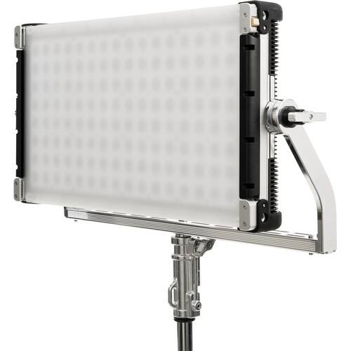 Louer le Creamsource Vortex 8 Flat Diffuser pour vos tournages dans les Alpes-Maritimes