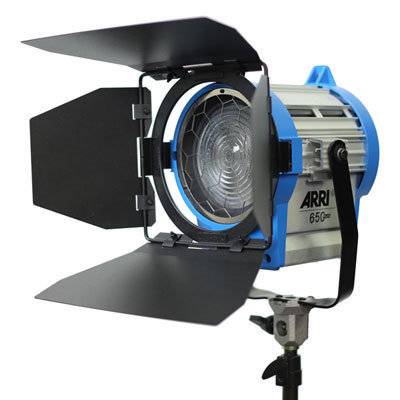 Louer un Quartz Fresnel pour vos tournages dans les Alpes-Maritimes