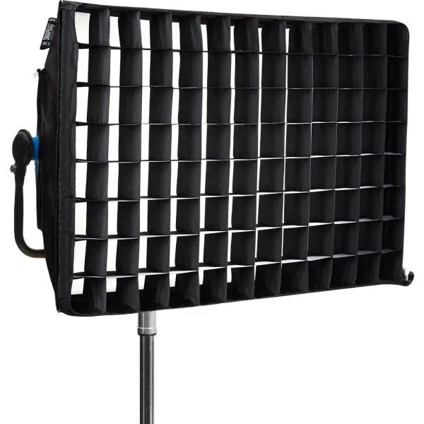 Louer un Arri Skypanel S60 Snapgrid pour vos tournages dans les Alpes-Maritimes
