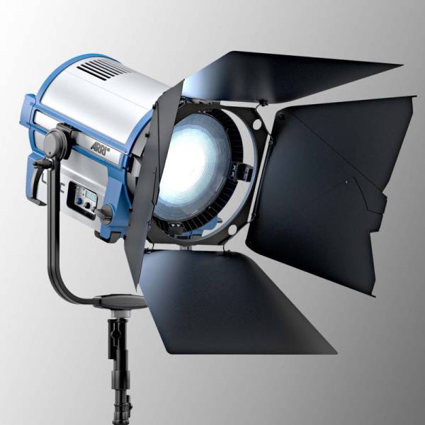 Louer une projecteur arri lc-10 pour vos tournages dans les Alpes-Maritimes